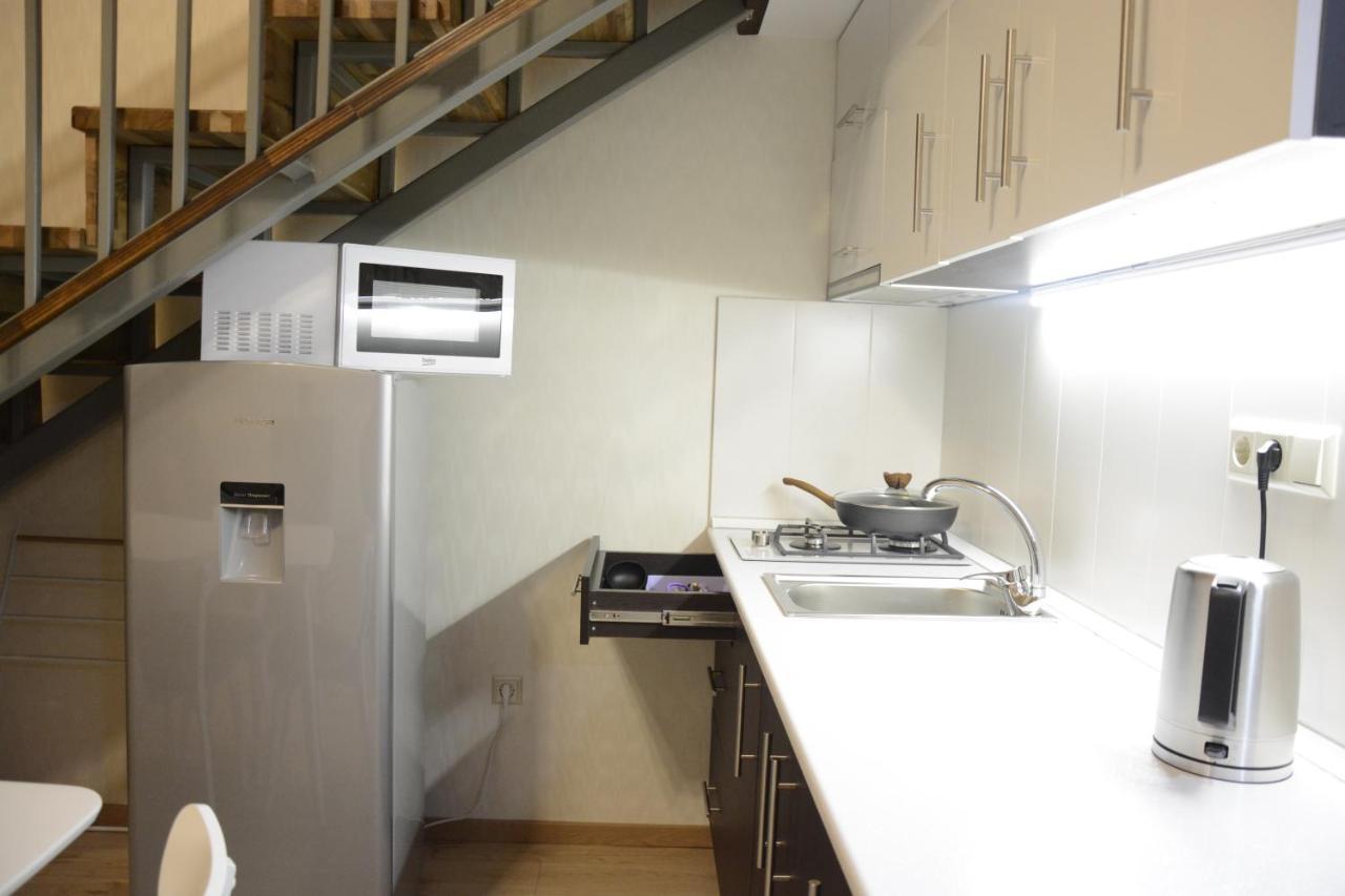 Full Comfort Apartment On Aghmashenebeli Tbilisi Exterior foto